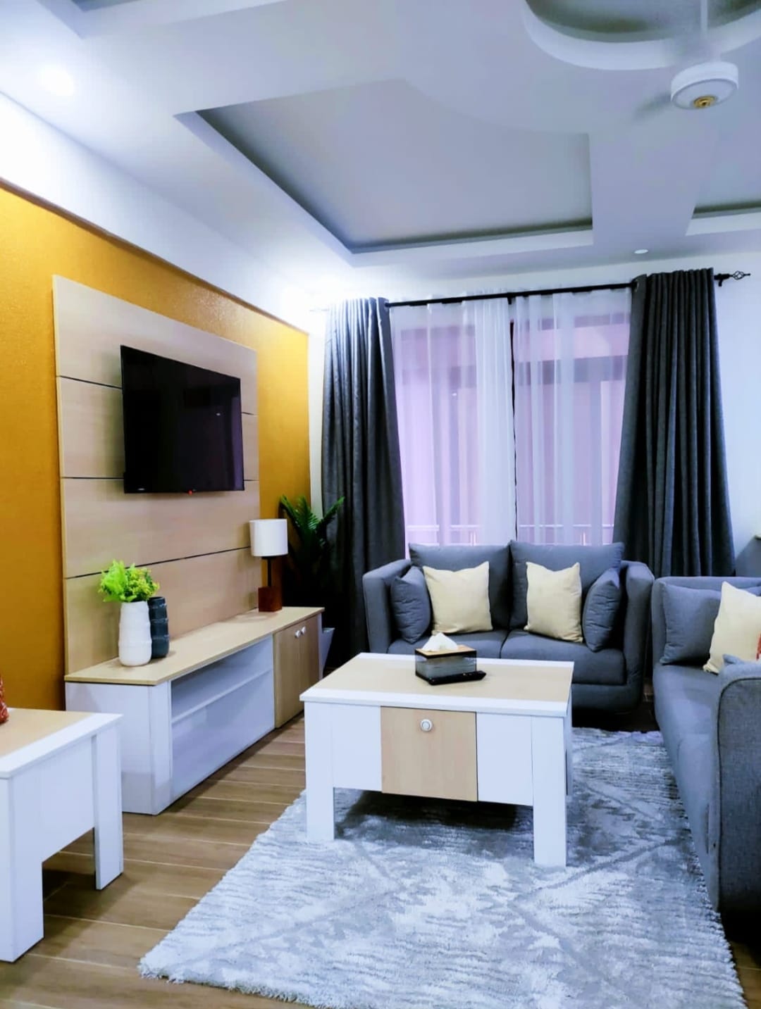 1 Bedroom Apt in Tudor - Image 3